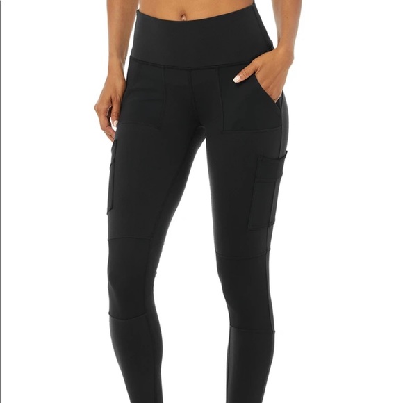 ALO Yoga Pants - Alo Yoga High Waist Cargo Legging